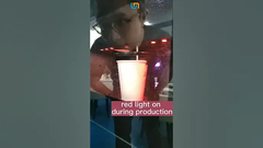 Come comprare una tazza di caffè da un distributore automatico di caffè? #caffè #vending #vending machine