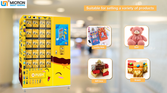 distributore automatico fortunato del regalo e della scatola con il managementn di asvertisement nel centro commerciale