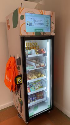 Distributore automatico intelligente del frigorifero della bevanda dello spuntino dell'alimento fresco di Micron Smart Vending con il lettore di schede
