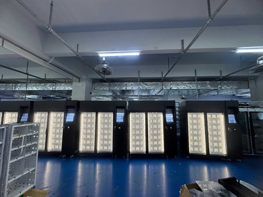 Macchina di vendite di armadietti da 22 pollici con schermo tattile con 42 armadietti e sistema operativo Android 11.1
